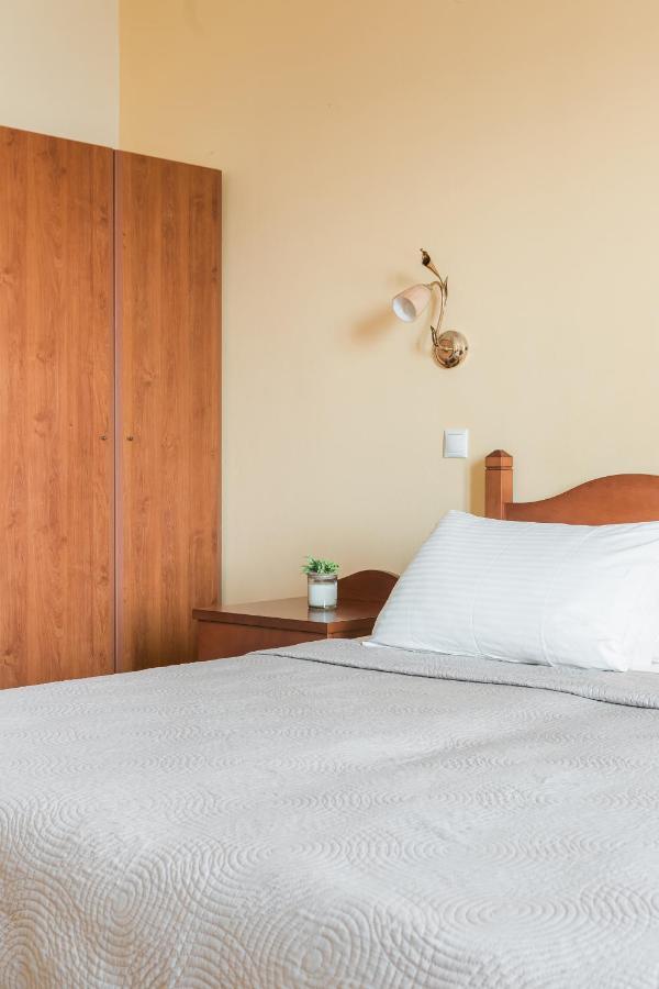 Eagle'S Nest Apartment Lourdata  Bagian luar foto