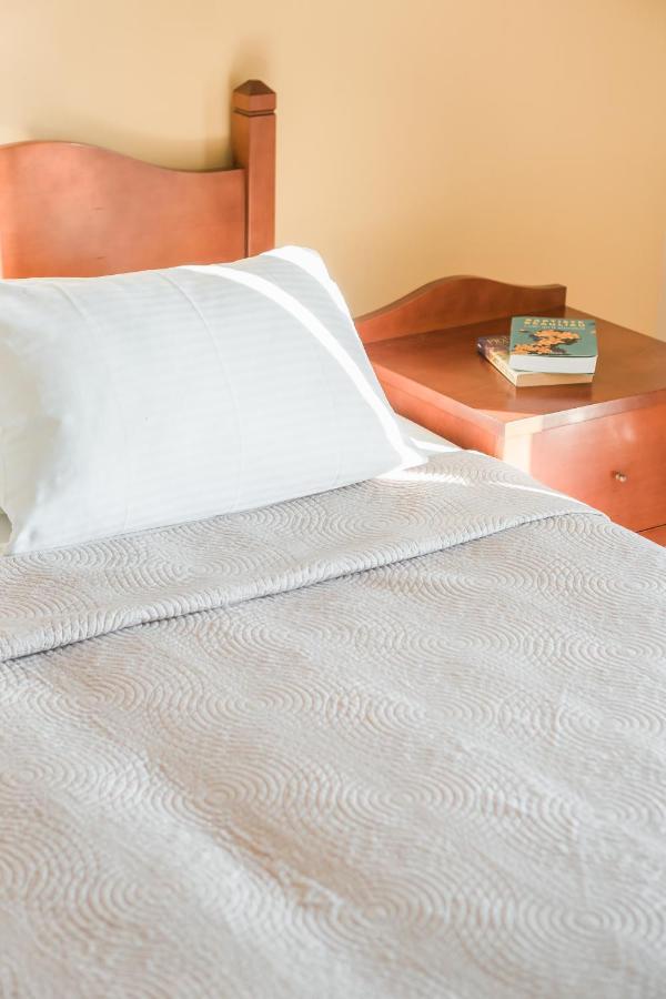 Eagle'S Nest Apartment Lourdata  Bagian luar foto