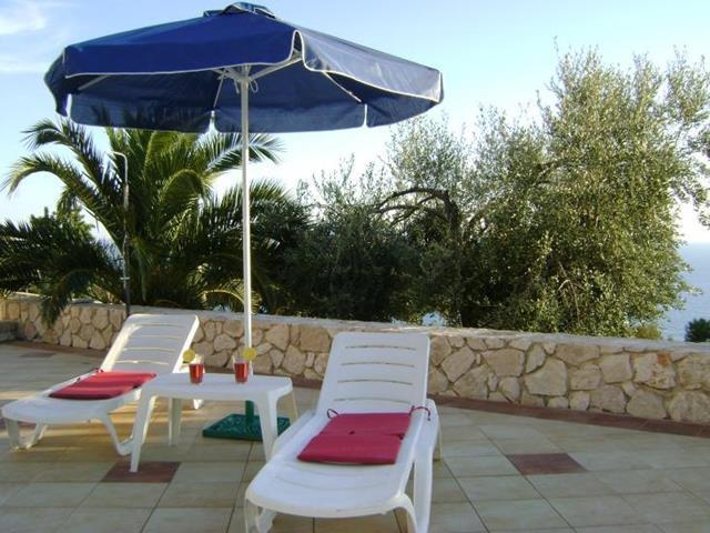 Eagle'S Nest Apartment Lourdata  Bagian luar foto